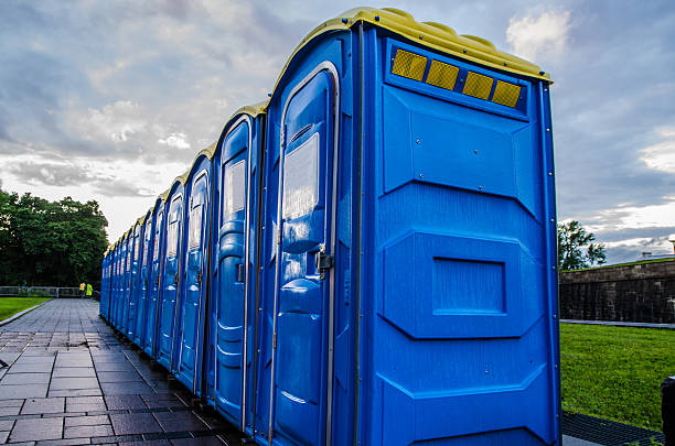 Best Best portable toilet rental  in Cleveland Heights, OH